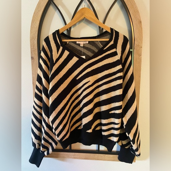 NWT Philosophy Republic Clothing Sweater- Medium - Picture 1 of 5